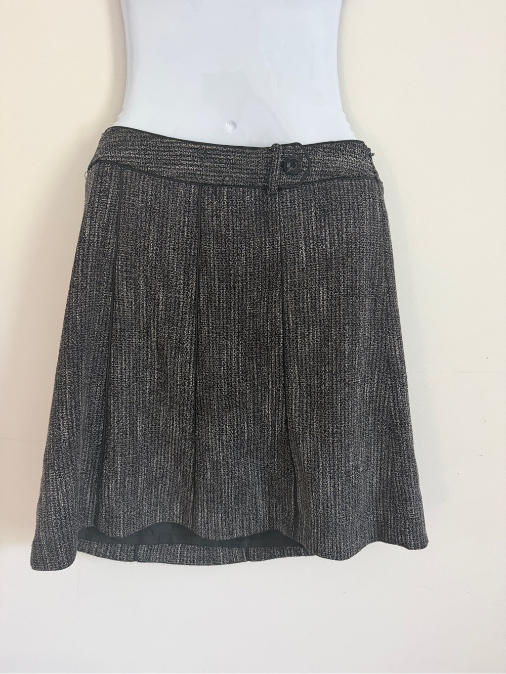Ann Taylor Black & Gray Textured A-Line Skirt
